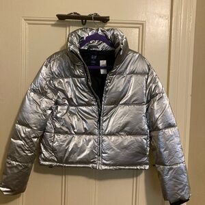 Cropped silver metallic puffer jacket